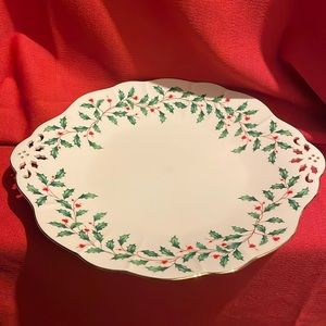 “Lenox” Pierced Dessert Server - (01)